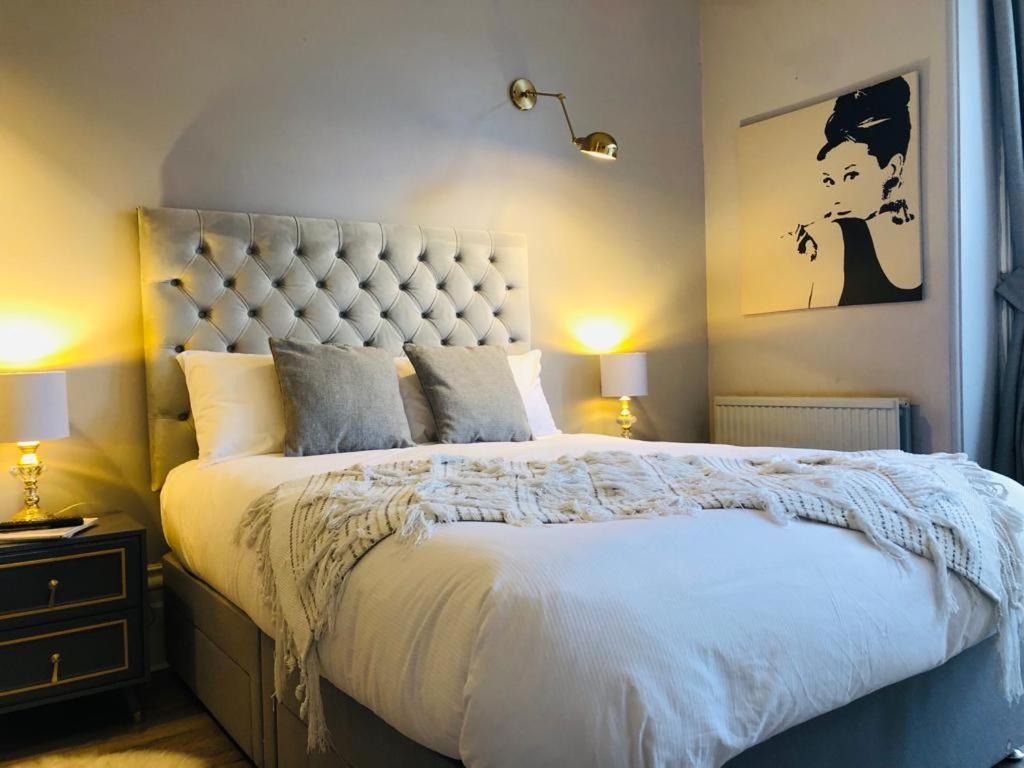 Canterbury Accommodations With Free Car Park Onsite And High Speed Wifi Buitenkant foto