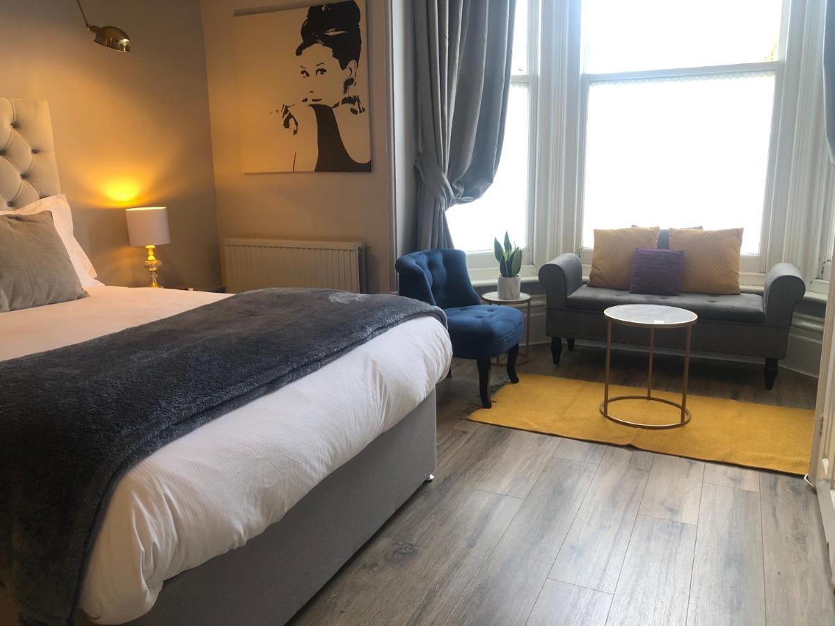 Canterbury Accommodations With Free Car Park Onsite And High Speed Wifi Buitenkant foto