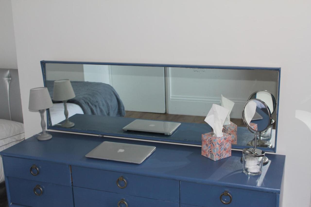 Canterbury Accommodations With Free Car Park Onsite And High Speed Wifi Buitenkant foto