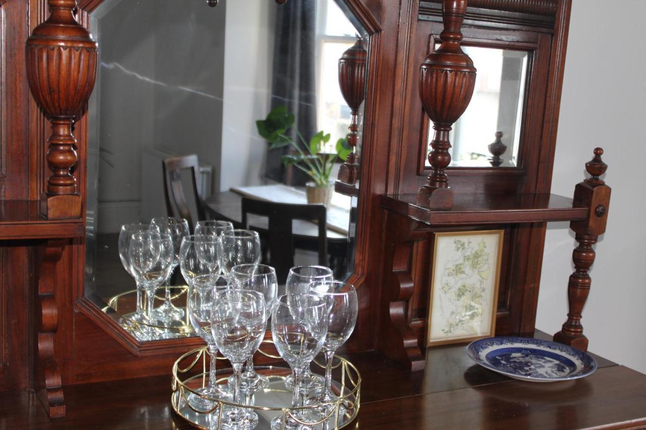 Canterbury Accommodations With Free Car Park Onsite And High Speed Wifi Buitenkant foto