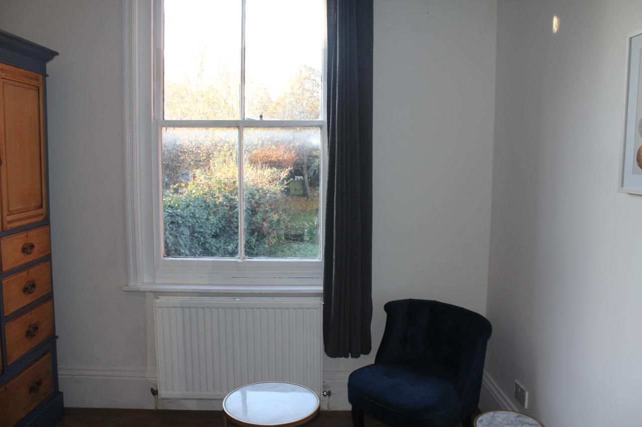 Canterbury Accommodations With Free Car Park Onsite And High Speed Wifi Buitenkant foto