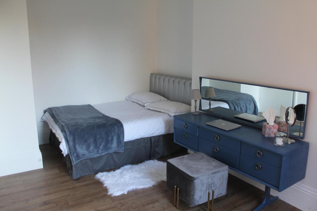 Canterbury Accommodations With Free Car Park Onsite And High Speed Wifi Buitenkant foto